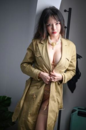 愉快的交换夫妇4中文hd